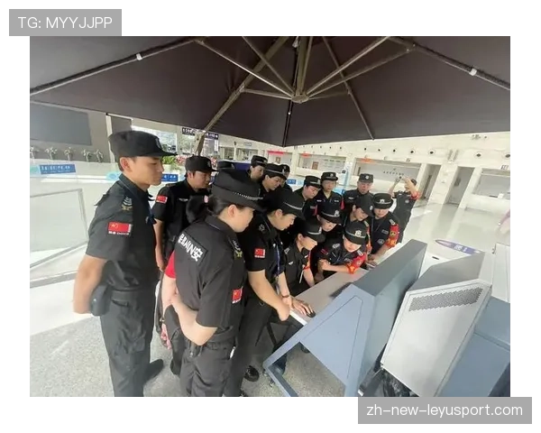 球场临时安检口的快速通过流程与志愿者培训,在体育场东安检口安检过程中 球场临时安检口的快速通过流程与志愿者培训,在体育场东安检口安检过程中
